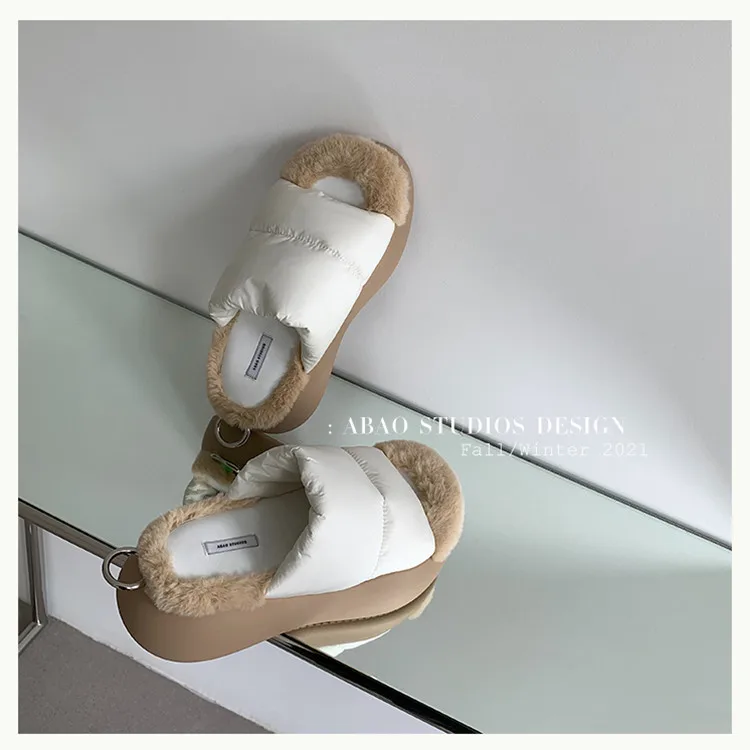 2021 New Autumn Korean Bread Plush Slippers Female Thick Bottom Line Trend Net Celebrity Niche Plush Slippers
2021 New Autumn Korean Bread Plush Slippers Female Thick Bottom Line Trend Net Celebrity Niche Plush Slippers