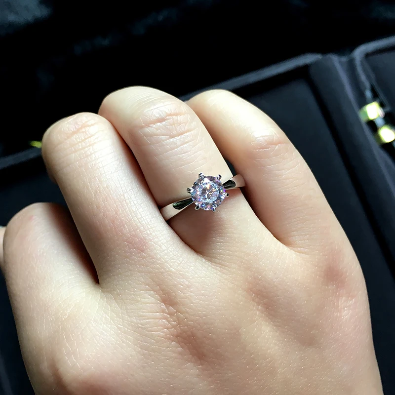 Luxury Female Small Round Lab Diamond Ring Real 925 Sterling Silver Engagement Ring Promise Solitaire Wedding Rings For Women
Luxury Female Small Round Lab Diamond Ring Real 925 Sterling Silver Engagement Ring Promise Solitaire Wedding Rings For Women