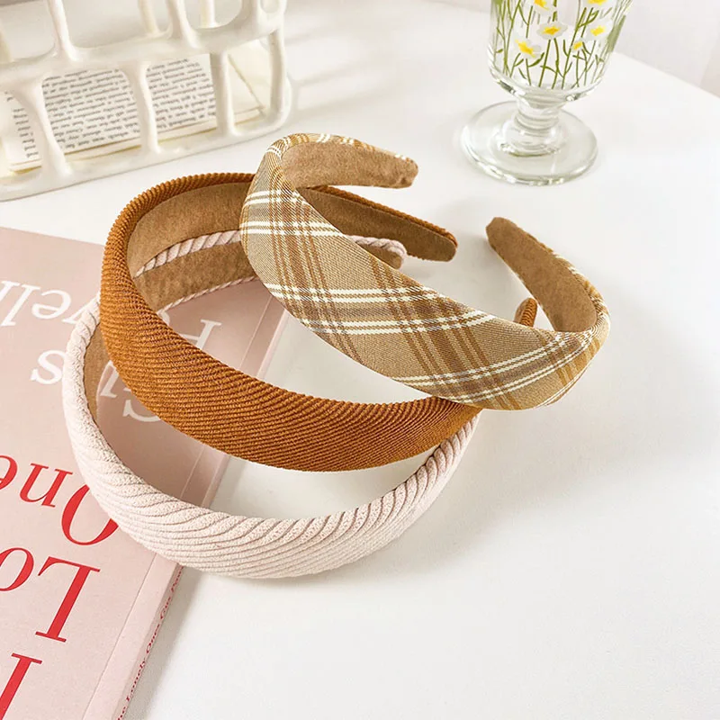 Wide-brimmed Fabric Autumn/winter Hairband Women Wild Go Out Korea Sweet Headband Press Hair Hairband Headband Hair Accessories
Wide-brimmed Fabric Autumn/winter Hairband Women Wild Go Out Korea Sweet Headband Press Hair Hairband Headband Hair Accessories
