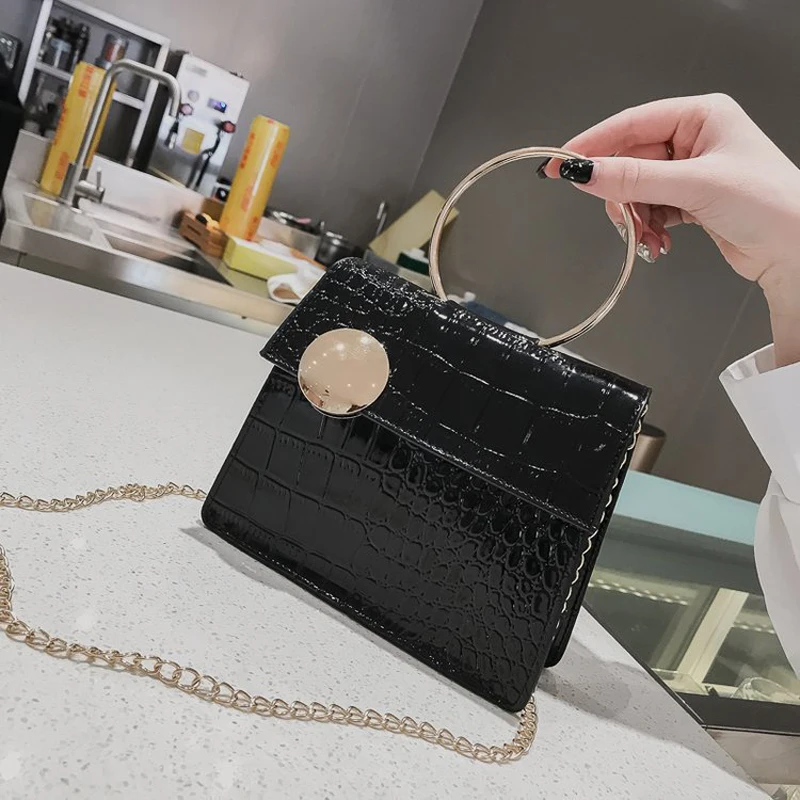 Small Women's Designer Handbag Crocodile pattern Chain Shoulder Messenger Bag 2020 Fashion New Tote bag Bolsos Mujer
Small Women's Designer Handbag Crocodile pattern Chain Shoulder Messenger Bag 2020 Fashion New Tote bag Bolsos Mujer