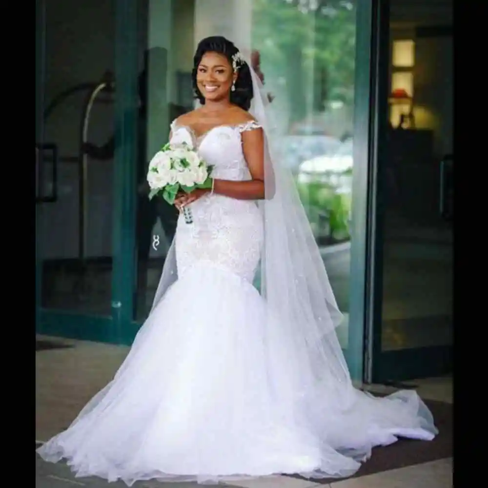 Vintage African Mermaid Wedding Dresses 2020 Off the Shoulder Plus Size Lace Sweep Train Wedding Bride Dresses
Vintage African Mermaid Wedding Dresses 2020 Off the Shoulder Plus Size Lace Sweep Train Wedding Bride Dresses