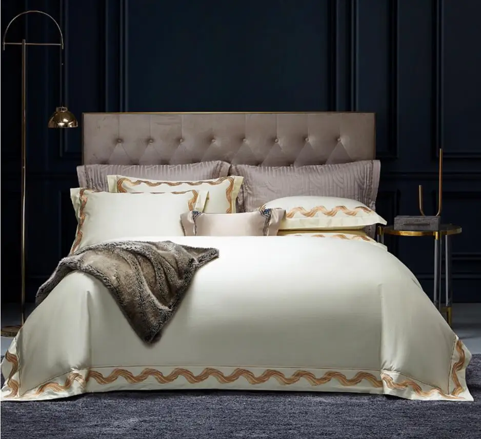Egyptian Cotton Bedding Set Luxury Duvet Cover 220X240 Bed Linen Euro Solid Fitted Sheet Pillowcase
Egyptian Cotton Bedding Set Luxury Duvet Cover 220X240 Bed Linen Euro Solid Fitted Sheet Pillowcase