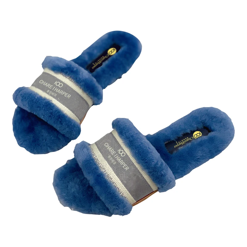 Winter wool slippers slippers for women to wear the new autumn/winter 2020 south Korean super fashionable loafers and flat shoes
Winter wool slippers slippers for women to wear the new autumn/winter 2020 south Korean super fashionable loafers and flat shoes