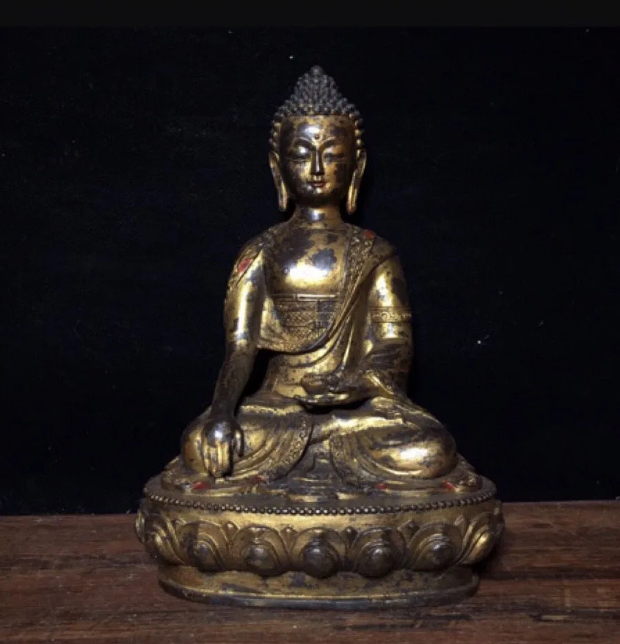 10"Tibetan Temple Collection Old Bronze Cinnabar Lacquer Shakyamuni Buddha Statue Ornaments Town House Exorcism
10"Tibetan Temple Collection Old Bronze Cinnabar Lacquer Shakyamuni Buddha Statue Ornaments Town House Exorcism