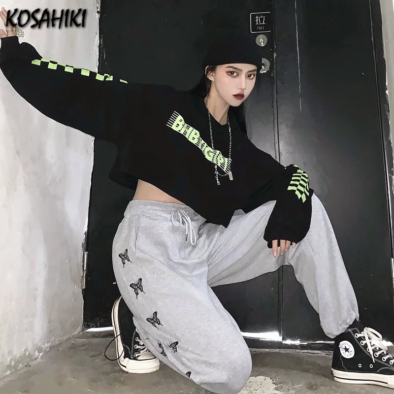 KOSAHIKI Long Sleeve Crop Tees Women Plaid Streetwear Clubwear Sexy T Shirt Female Short Retro Casual 2021 Spring Summer Tops
KOSAHIKI Long Sleeve Crop Tees Women Plaid Streetwear Clubwear Sexy T Shirt Female Short Retro Casual 2021 Spring Summer Tops