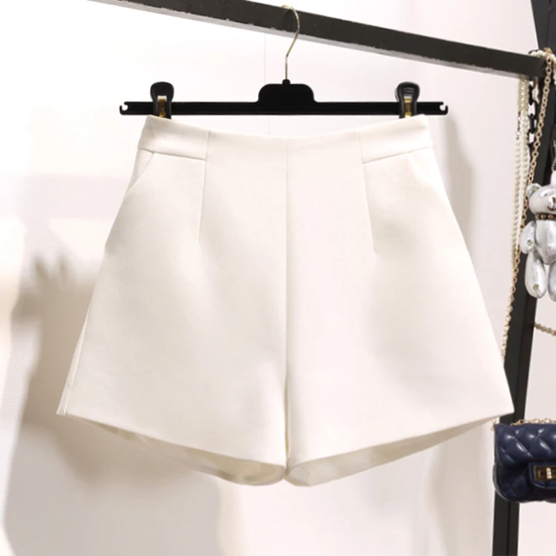 Chiffon Women Shorts Summer New High Waist Solid Elegant Office Lady All Match Female Shorts Top Quality
Chiffon Women Shorts Summer New High Waist Solid Elegant Office Lady All Match Female Shorts Top Quality