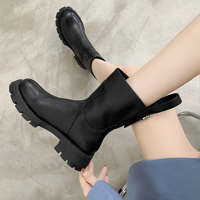 Women Boots Ladies Shoes Slip on Ankle Mid Calf Boots Platform Non Slip PU Leather Soft Footwear Woman Fashion Autumn Winter New
Women Boots Ladies Shoes Slip on Ankle Mid Calf Boots Platform Non Slip PU Leather Soft Footwear Woman Fashion Autumn Winter New