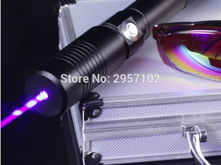 High power military 500w 500000m 450nm Blue laser pointer LED Flashlight Light Burning match candle lit cigarette wicked Hunting
High power military 500w 500000m 450nm Blue laser pointer LED Flashlight Light Burning match candle lit cigarette wicked Hunting