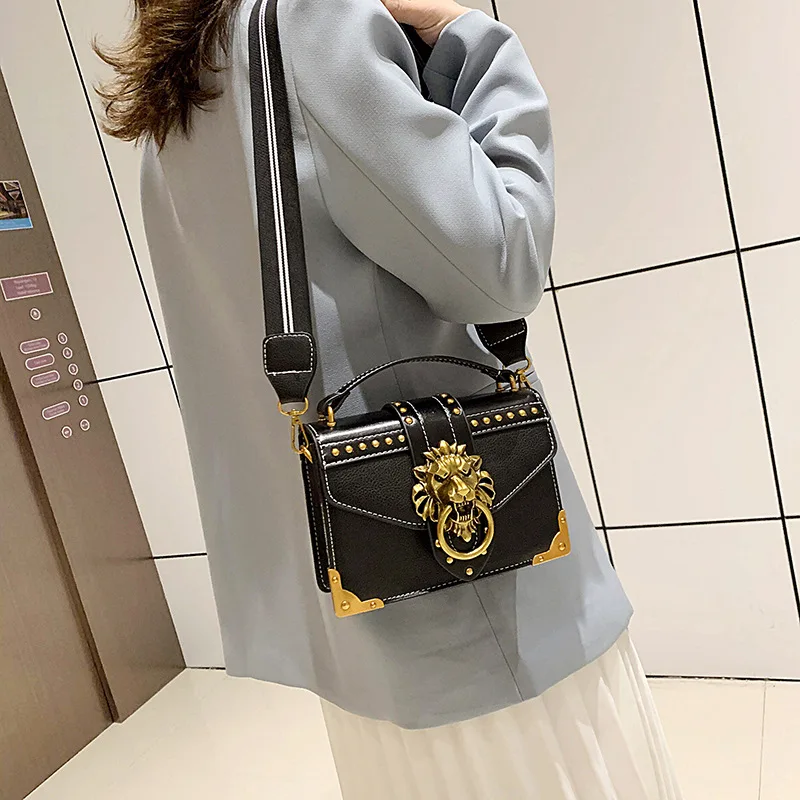 Tote Woman Metal Lion Head Brand Shoulder Purse Mini Square Messenger Bag Female Fashion Handbags Luxury Girls Crossbody Bags
Tote Woman Metal Lion Head Brand Shoulder Purse Mini Square Messenger Bag Female Fashion Handbags Luxury Girls Crossbody Bags