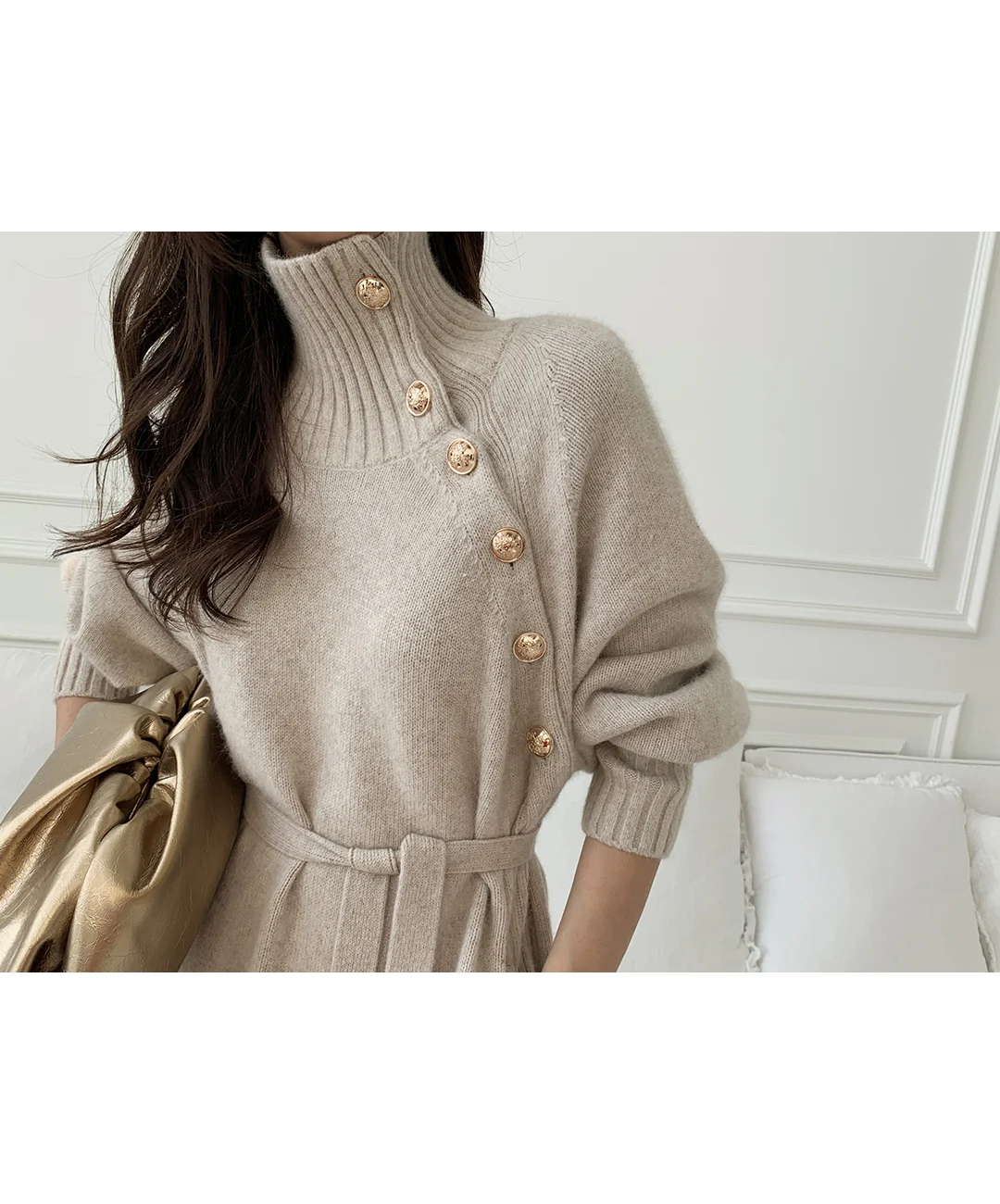 ZCSMLL Korean Chic Dresses for Women Autumn and Winter Vintage High Collar Button Two Wear Lace Up Waist Knitted Dress
ZCSMLL Korean Chic Dresses for Women Autumn and Winter Vintage High Collar Button Two Wear Lace Up Waist Knitted Dress