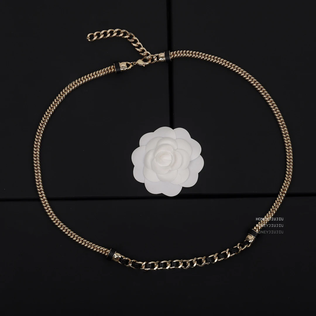 New Luxury Brand Black Sheepskin Waist Chain Belt For Women Top Quality Charms Designer Jewelry Bijoux Boho Goth Trend 2021
New Luxury Brand Black Sheepskin Waist Chain Belt For Women Top Quality Charms Designer Jewelry Bijoux Boho Goth Trend 2021