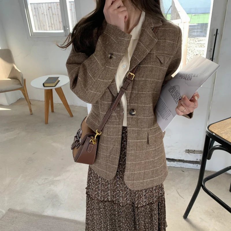 Spring And Autumn 2021 New Woolen Jacket Women's Korean Style Single Button Brown Woolen Coat 
Spring And Autumn 2021 New Woolen Jacket Women's Korean Style Single Button Brown Woolen Coat