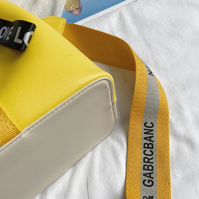 PU leather bucket bag high quality women bags wide shoulder belt Shoulder Bag Drawstring crossbody bag fashion handbag
PU leather bucket bag high quality women bags wide shoulder belt Shoulder Bag Drawstring crossbody bag fashion handbag
