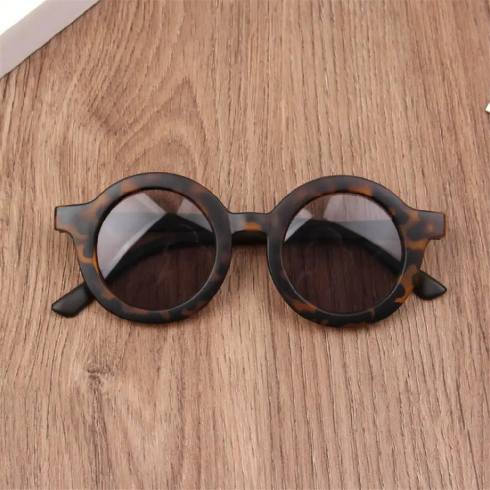 New Retro Round Frame Kids Sunglasses Baby Wild British Style Plastic Sunglasses Fashion Sunglasses
New Retro Round Frame Kids Sunglasses Baby Wild British Style Plastic Sunglasses Fashion Sunglasses