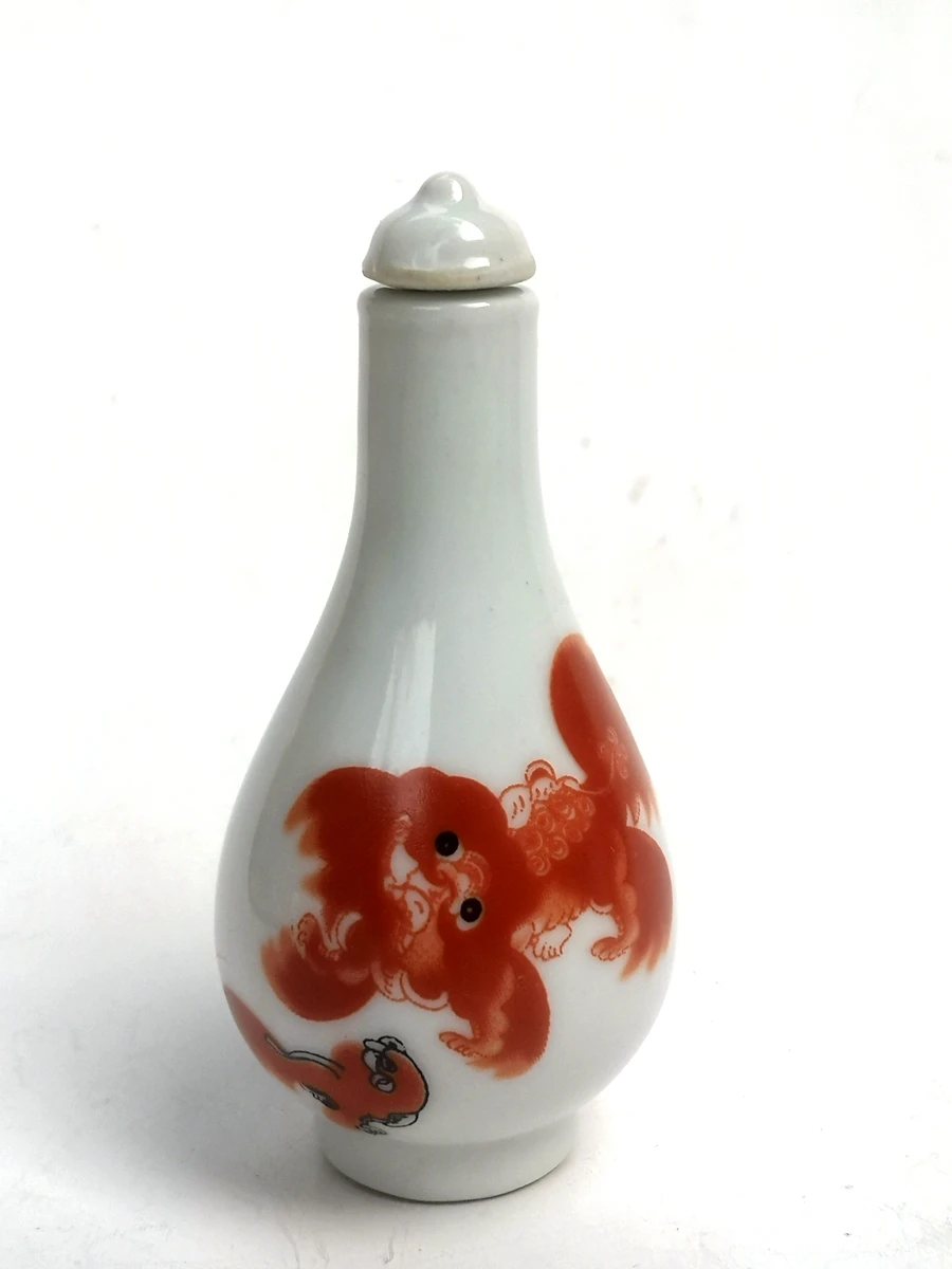 YIZHU CULTUER ART Collection Old Chinese Famille rose Porcelain Painting Lion Snuff Bottle Decoration Gift
YIZHU CULTUER ART Collection Old Chinese Famille rose Porcelain Painting Lion Snuff Bottle Decoration Gift
