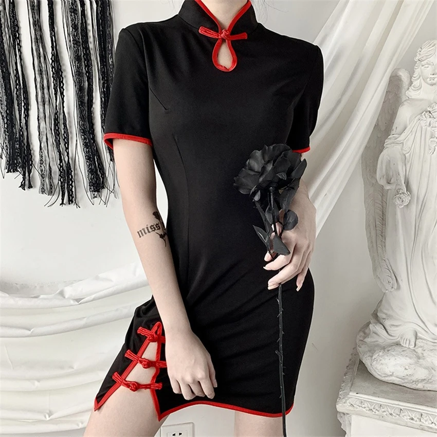 Cheongsam Chinese Traditional Dress Qipao Women Sexy Fashion Slit Slim Modern Wedding Dresses Evening Party Black Short Skirts 
Cheongsam Chinese Traditional Dress Qipao Women Sexy Fashion Slit Slim Modern Wedding Dresses Evening Party Black Short Skirts