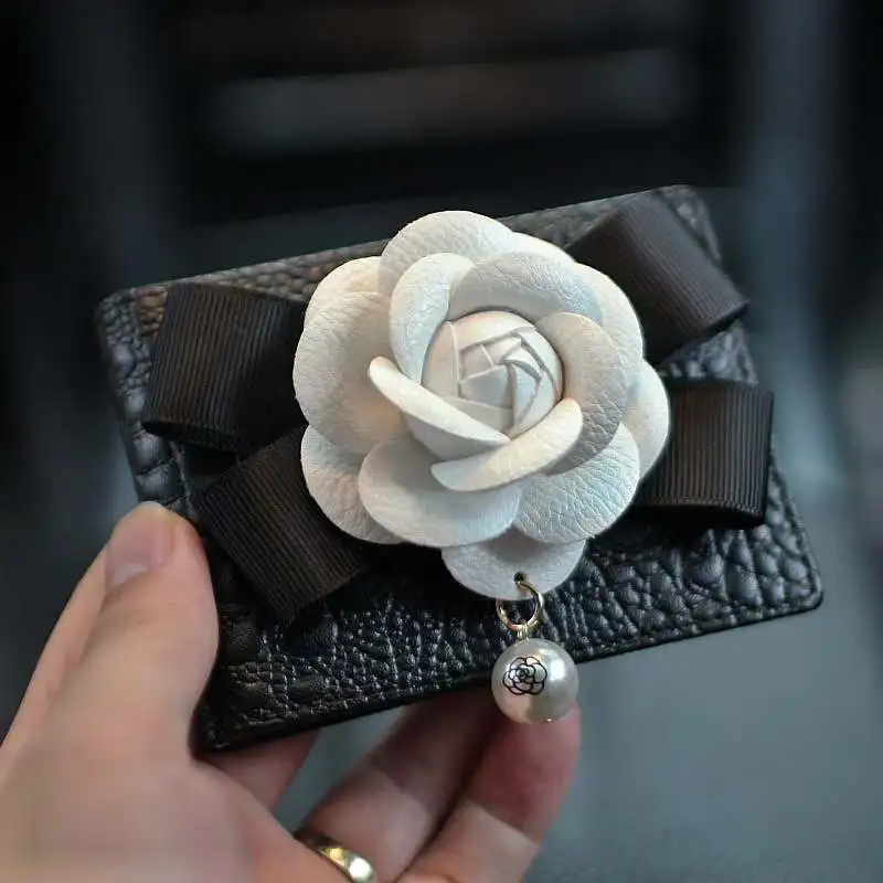 Leather case female pearl camellia cute car driving license driver's license holder creative multifunctional drive license book
Leather case female pearl camellia cute car driving license driver's license holder creative multifunctional drive license book