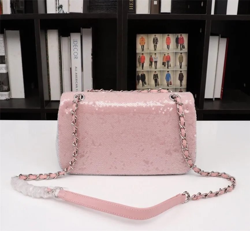 Luxury Design Straw Tote Bag for Women Handwoven Big Shopping Bag Letter Embroidered Shoulder Bag Fashion Summer Handbag Brand
Luxury Design Straw Tote Bag for Women Handwoven Big Shopping Bag Letter Embroidered Shoulder Bag Fashion Summer Handbag Brand