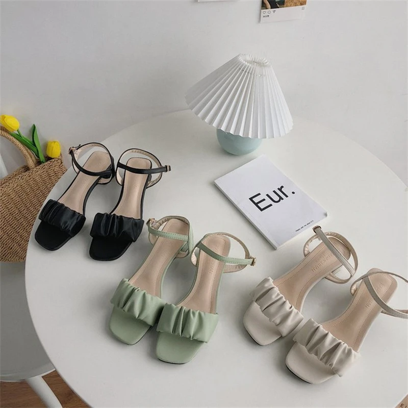 2021 New Pleated Sandals Women Summer Sexy Ankle Strap Slippers Ladies Solid Open Toe Slides Party Shoes Heels Sandals For Women
2021 New Pleated Sandals Women Summer Sexy Ankle Strap Slippers Ladies Solid Open Toe Slides Party Shoes Heels Sandals For Women