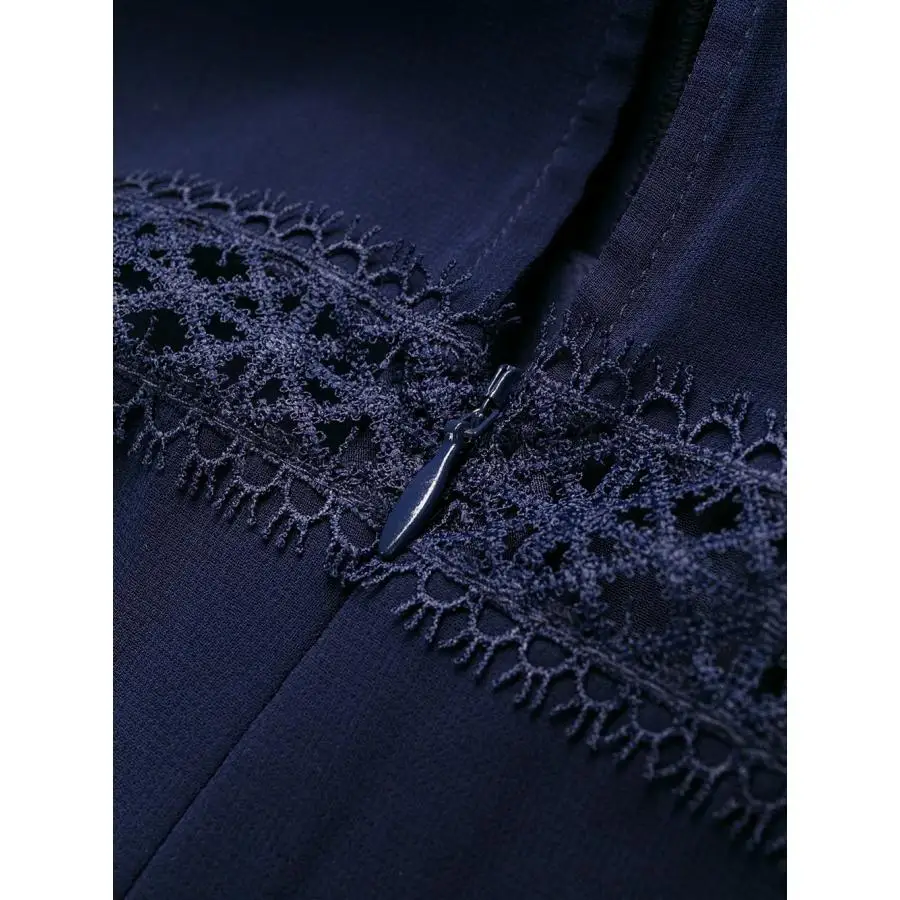 New Arrived 2021 Summer Hollow Out Lace Splicing Chiffon Dress Female Pleated Dress Self Portrait Navy Blue Short Dress Women
New Arrived 2021 Summer Hollow Out Lace Splicing Chiffon Dress Female Pleated Dress Self Portrait Navy Blue Short Dress Women