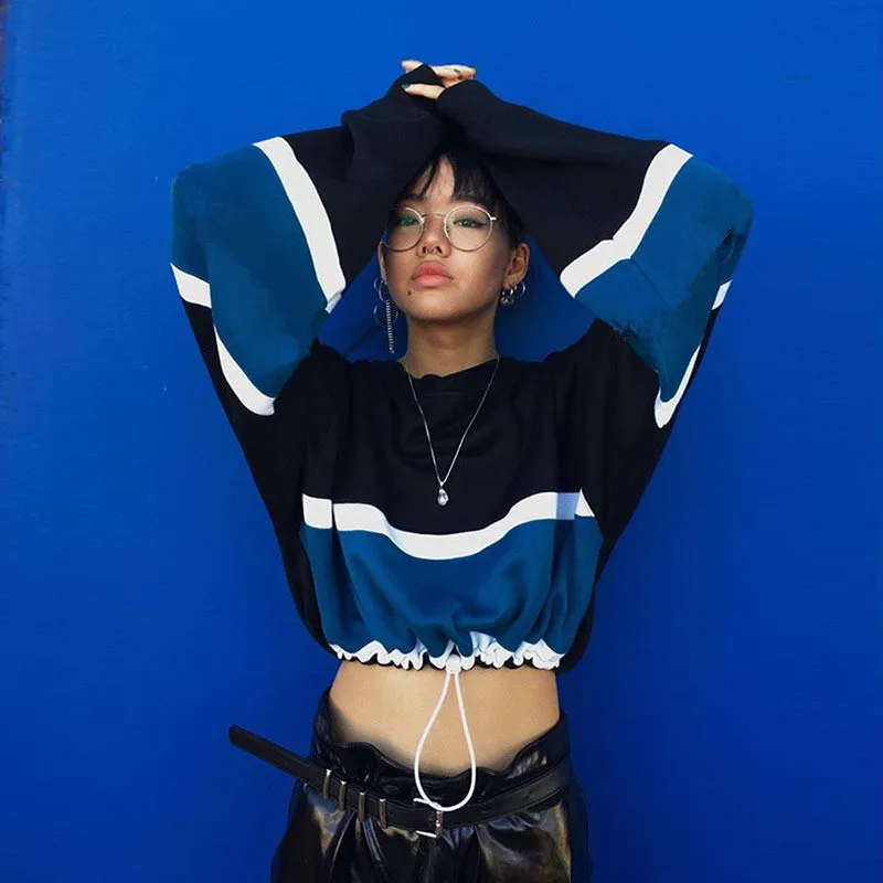 2021 Hotting Spring Short Patchwork Drawstring Hoodies Women's Long Sleeve O-neck Sweatshirt Women's Navel Exposed Pullovers
2021 Hotting Spring Short Patchwork Drawstring Hoodies Women's Long Sleeve O-neck Sweatshirt Women's Navel Exposed Pullovers