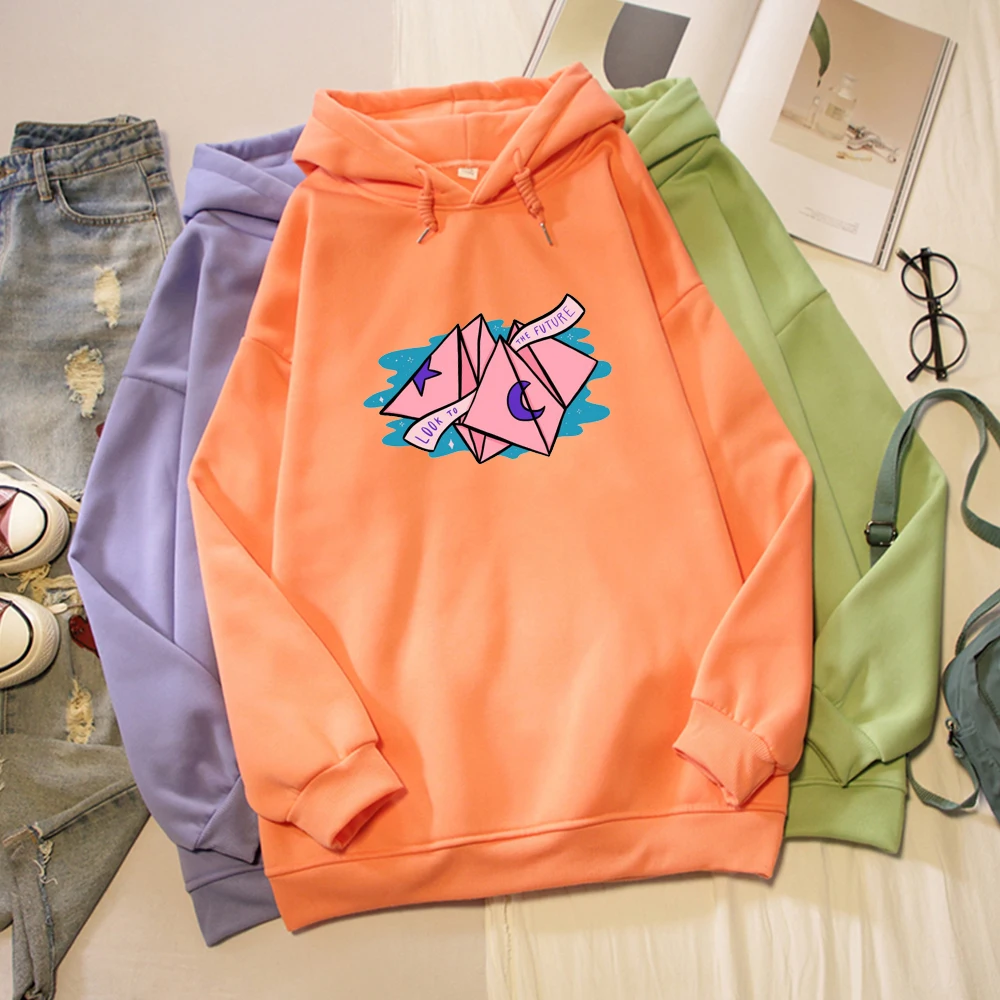 Pullover Women Fleece Sweatshirt Women Hoodies Fleece Street Wear Female Sweatshirt Harajuku Cute Look To The Future Sweatshirt
Pullover Women Fleece Sweatshirt Women Hoodies Fleece Street Wear Female Sweatshirt Harajuku Cute Look To The Future Sweatshirt