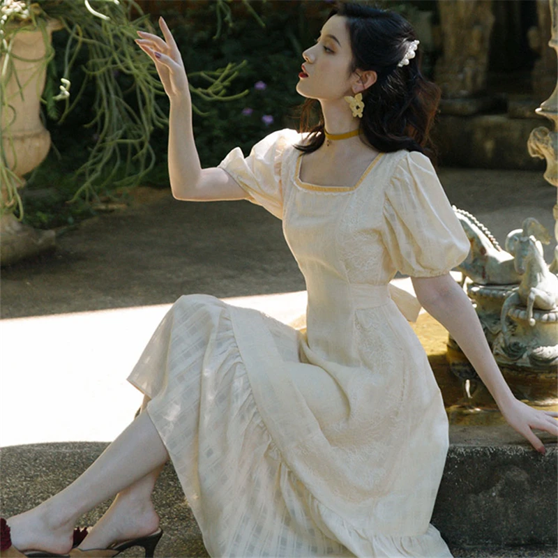 Vintage Chic Summer Temperament Slim Square Neck Puff Sleeve Dress Short Casual Full Wild Korean Fashion Y426
Vintage Chic Summer Temperament Slim Square Neck Puff Sleeve Dress Short Casual Full Wild Korean Fashion Y426