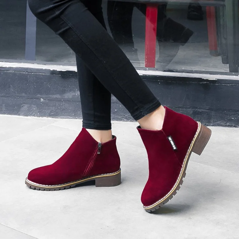 2021 NEW Women Martin Boots Autumn Winter Boots Classic Zipper Snow Ankle Boots Winter Suede Warm Fur Plush Women Shoes LH100035
2021 NEW Women Martin Boots Autumn Winter Boots Classic Zipper Snow Ankle Boots Winter Suede Warm Fur Plush Women Shoes LH100035