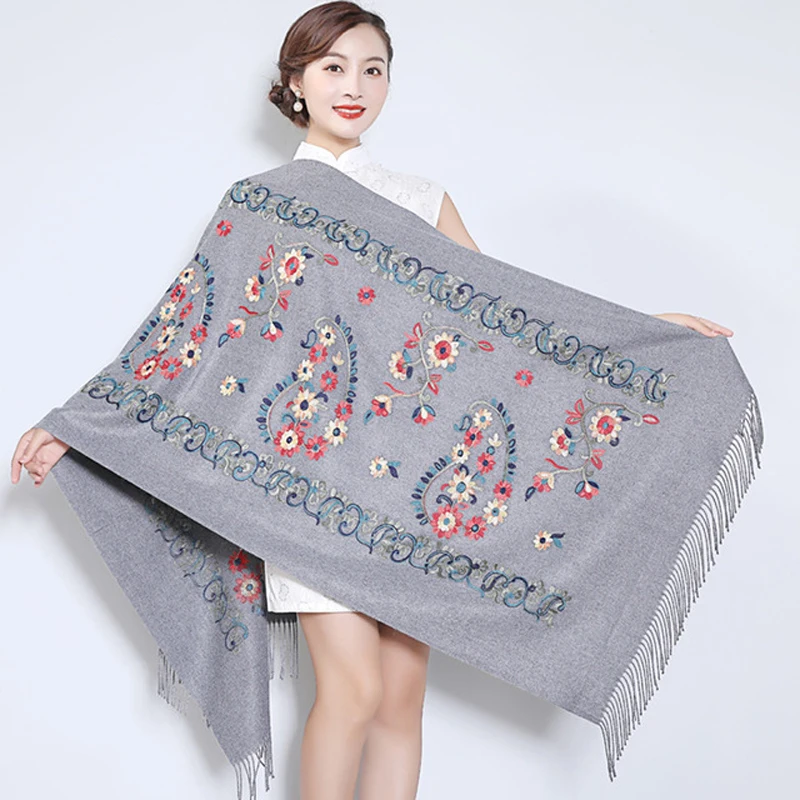 Women Embroidery Scarf Wrap Warm And Soft Chle Cashmere Pashmina Thickening Travel Edging Scarf Oversize gray Shawl
Women Embroidery Scarf Wrap Warm And Soft Chle Cashmere Pashmina Thickening Travel Edging Scarf Oversize gray Shawl