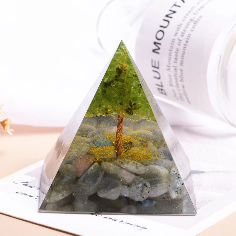 Пирамида из оргонита 60 мм с голубым искусственным деревом
Пирамида из оргонита 60 мм с голубым искусственным деревом