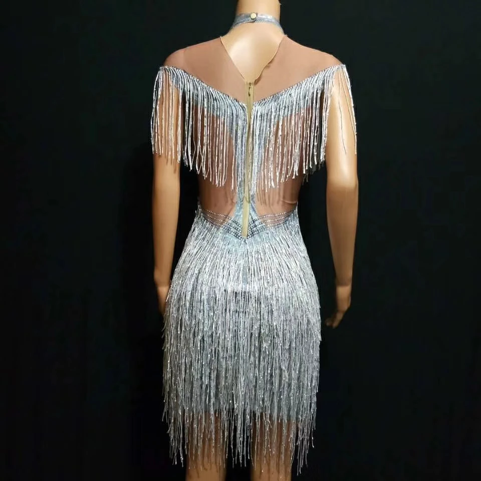 Vintage Style Women's Tight Fitting Rhinestone Tassels Hollow Out Short Dress Party Female Skinny Singer Performance Costumes
Vintage Style Women's Tight Fitting Rhinestone Tassels Hollow Out Short Dress Party Female Skinny Singer Performance Costumes