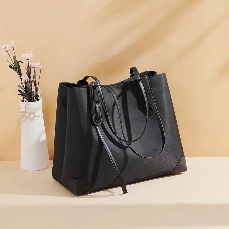 New 2021 Blank Edition Oxford Handbag Women's Shoulder Bag Large Capacity Casual Tote Bag Commuter Tote
New 2021 Blank Edition Oxford Handbag Women's Shoulder Bag Large Capacity Casual Tote Bag Commuter Tote