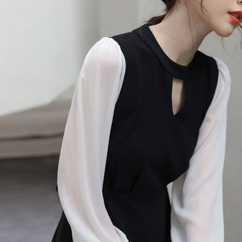 2021 spring and auutmn French mid-length vinatge dress womens new high-waist fashion stitching female hollow out a-line dress
2021 spring and auutmn French mid-length vinatge dress womens new high-waist fashion stitching female hollow out a-line dress