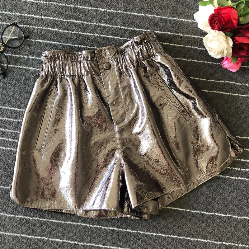 Summer 2021 Spring Fashion Luxury Women Sheepskin Patent Leather Shorts Pants 3 Color For Ladies
Summer 2021 Spring Fashion Luxury Women Sheepskin Patent Leather Shorts Pants 3 Color For Ladies