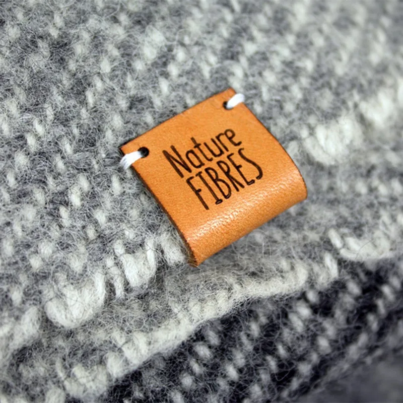 55pcs Personalised Handmade Leather tags with Brand logo Sew on Clothing labels Handcraft item Knitting label cosas personalizas
55pcs Personalised Handmade Leather tags with Brand logo Sew on Clothing labels Handcraft item Knitting label cosas personalizas