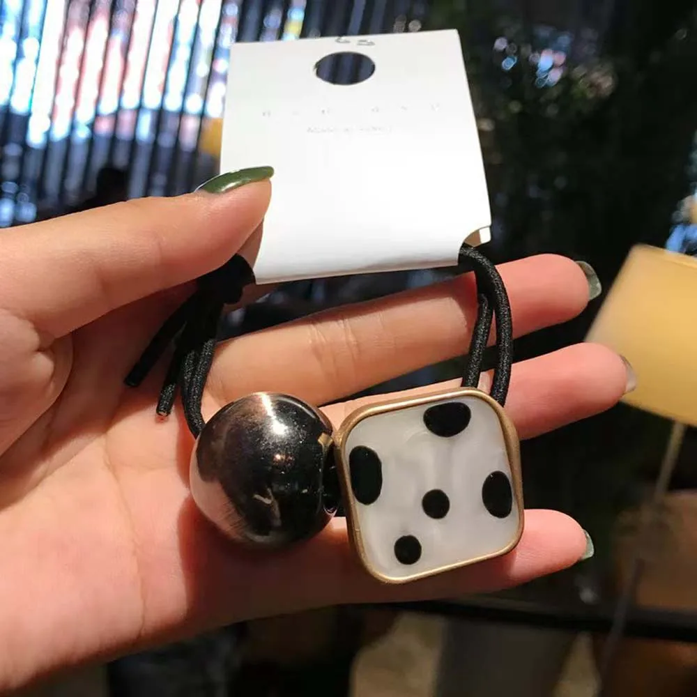 Korean Style Head Rope Black White Polka Dot Leopard Square Simple Sweet Women Cow Print Rubber Band Headdress Accessories
Korean Style Head Rope Black White Polka Dot Leopard Square Simple Sweet Women Cow Print Rubber Band Headdress Accessories