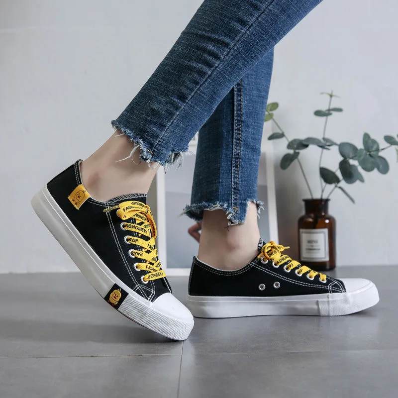 Designer Women Cartoon Smiley Print Shoes Brand Girl Thick Heels Canvas Sneakers Student Casual Patchwork Running Platform Shoes
Designer Women Cartoon Smiley Print Shoes Brand Girl Thick Heels Canvas Sneakers Student Casual Patchwork Running Platform Shoes