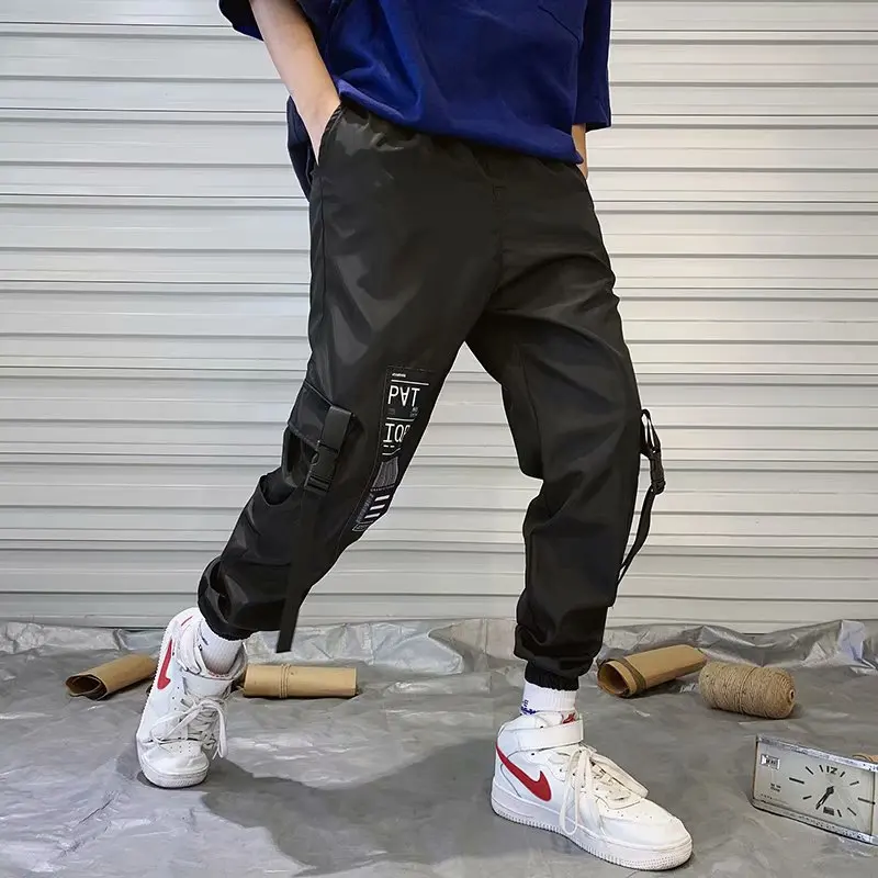 Ribbons Men's Harem Pants Elastic Waist Sweatpants Male Hip Hop Pants Leisure 2020 New Summer Fashion Streetwear Pants Men
Ribbons Men's Harem Pants Elastic Waist Sweatpants Male Hip Hop Pants Leisure 2020 New Summer Fashion Streetwear Pants Men