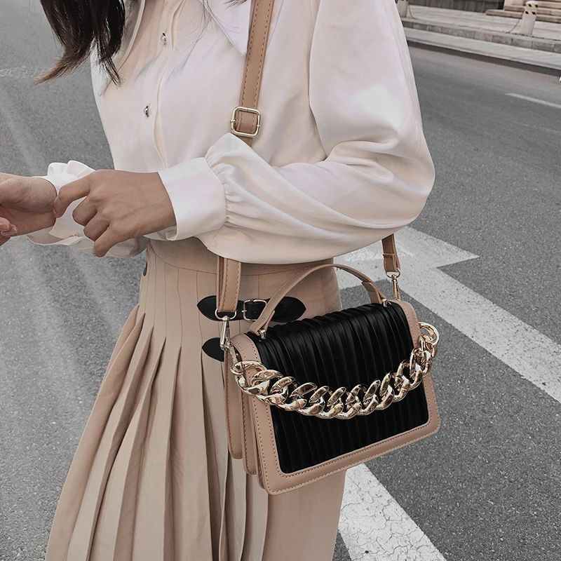 YILIAN New embroidery line drape single shoulder bag women's fashionable versatile handbag high sense of simple cross-body bag
YILIAN New embroidery line drape single shoulder bag women's fashionable versatile handbag high sense of simple cross-body bag