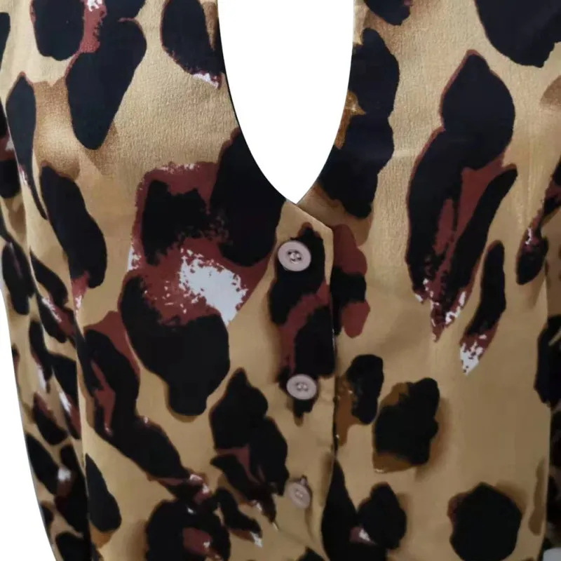 Women Blouse Leopard Print Button Female Blouses Office Ladies Halter Tops Casual High-Collar Turtleneck Long Sleeve Blusas
Women Blouse Leopard Print Button Female Blouses Office Ladies Halter Tops Casual High-Collar Turtleneck Long Sleeve Blusas
