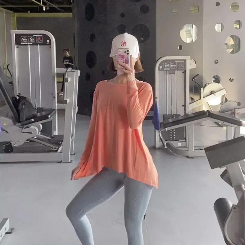 Breathable Yoga Shirts Women Blouses Loose Long-sleeved Quick-drying Thin Sports T-shirts Running Fitness Tops
Breathable Yoga Shirts Women Blouses Loose Long-sleeved Quick-drying Thin Sports T-shirts Running Fitness Tops