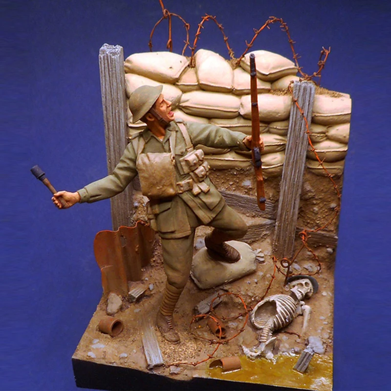 1/35 Soldiers Throwing Grenade In Battle Scenes Resin Soldiers + Platform 827
1/35 Soldiers Throwing Grenade In Battle Scenes Resin Soldiers + Platform 827