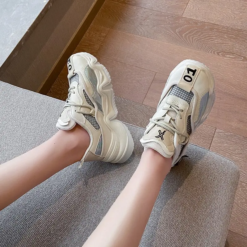 Spring and autumn 2020 new versatile thick bottom increased mesh casual sports shoes fashion old shoes women tide X255
Spring and autumn 2020 new versatile thick bottom increased mesh casual sports shoes fashion old shoes women tide X255
