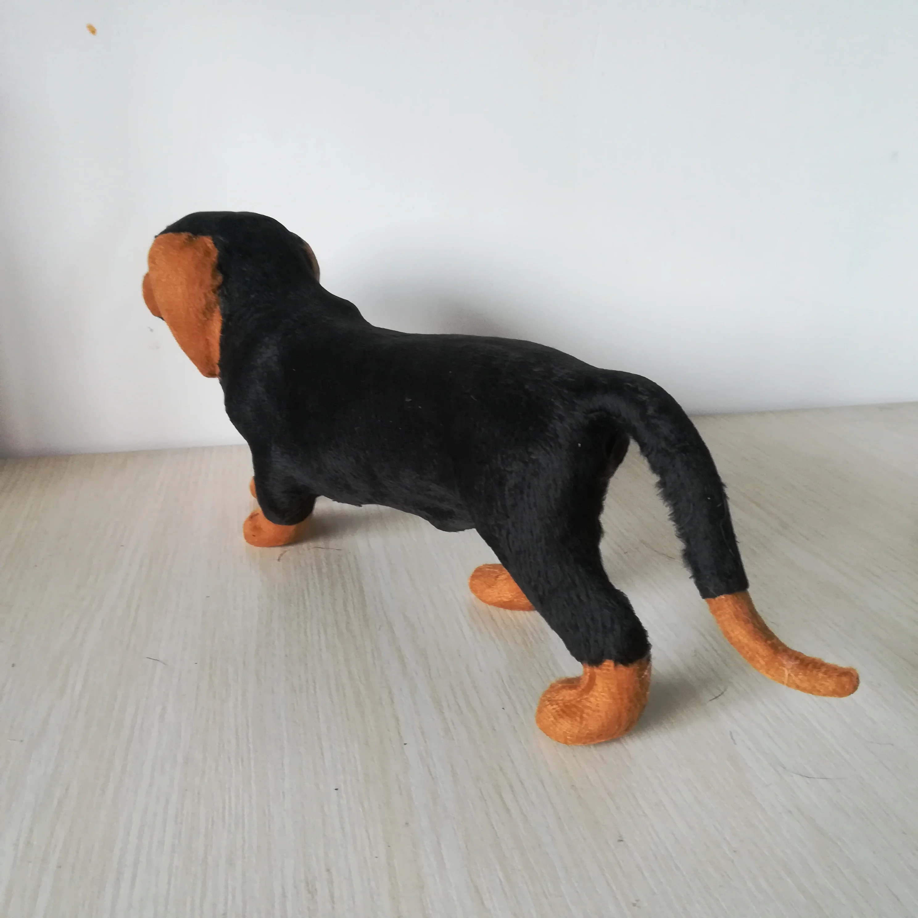 Около 33x13 см реальная игрушка Черная такса собака полиэтилен и меха пропеллер