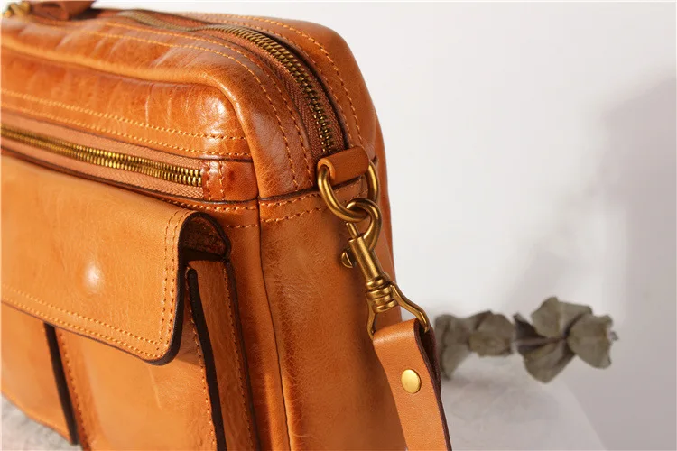 Japanese 2020 Literature and Art Harajuku Head Layer Cowkin Sloping Female Bag Retro Implant Leather Original Niche Postman Bag
Japanese 2020 Literature and Art Harajuku Head Layer Cowkin Sloping Female Bag Retro Implant Leather Original Niche Postman Bag