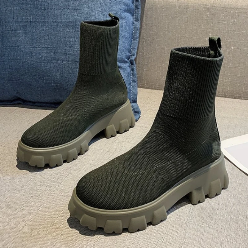 2021 Autumn Winter New Couple Socks Shoes Women Thick-soled Casual Large Size Net Red Knitted Short Boots Women botas de mujer
2021 Autumn Winter New Couple Socks Shoes Women Thick-soled Casual Large Size Net Red Knitted Short Boots Women botas de mujer
