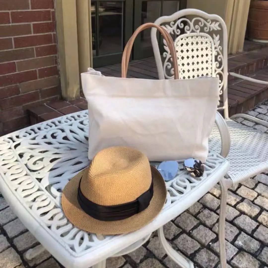 SWDF 2021 Women Summer Hawaii Beach Bags Ins Brand Exposure Bags Woman Simple Large Capacity Handbag Lady Korean Version Totes
SWDF 2021 Women Summer Hawaii Beach Bags Ins Brand Exposure Bags Woman Simple Large Capacity Handbag Lady Korean Version Totes