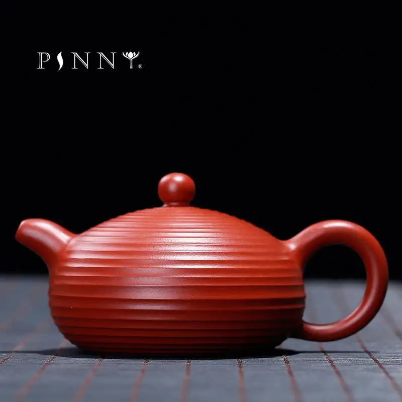 PINNY 160ml Purple Clay "Breast" Teapot Hand Made Chinese Kung Fu Tea Pot Natural Ore Purple Sand Crafts Vintage Tea Set
PINNY 160ml Purple Clay "Breast" Teapot Hand Made Chinese Kung Fu Tea Pot Natural Ore Purple Sand Crafts Vintage Tea Set