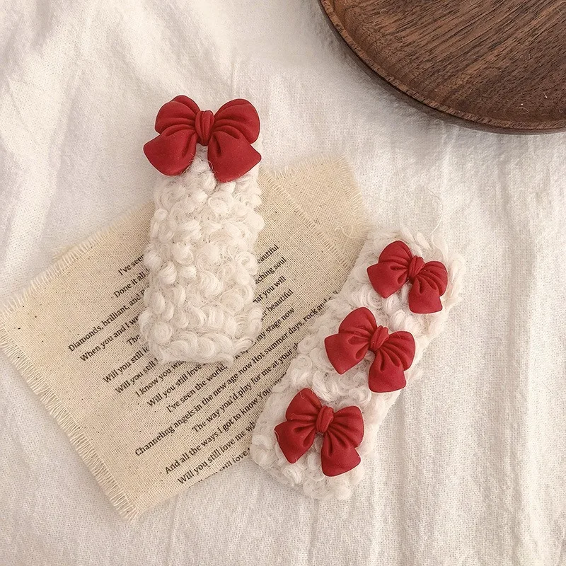 Заколка для волос в виде девочки из ягненка с красным бантом в стиле принцессы Милые Плюшевые аксессуары для волос на осень/зиму для женщин 
Заколка для волос в виде девочки из ягненка с красным бантом в стиле принцессы Милые Плюшевые аксессуары для волос на осень/зиму для женщин