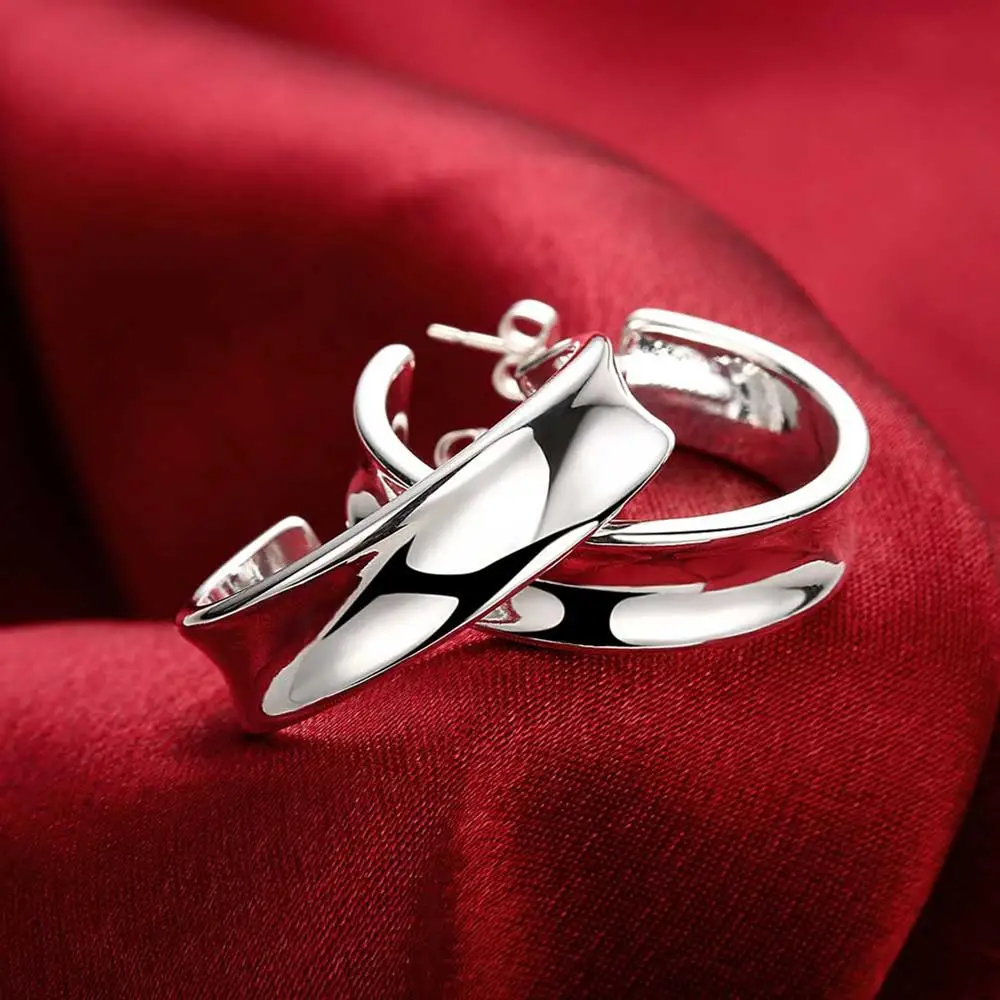 Hot sale 925 Sterling Silver Earrings for temperament Women Fashion Beautiful Earrings Christmas Gifts Wedding party Jewelry
Hot sale 925 Sterling Silver Earrings for temperament Women Fashion Beautiful Earrings Christmas Gifts Wedding party Jewelry